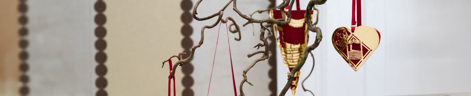 Julepynt inspireret af vores alles H. C. Andersen