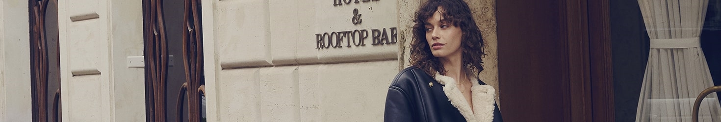 Spring/summer 2022 fra Maanesten hedder Surrounding Shapes Maanesten Schmuck aus Schmuckzentrum.de